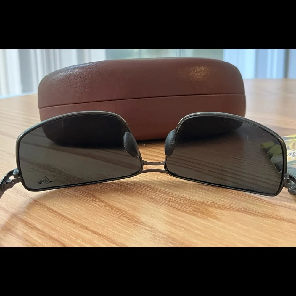 Maui Jim MANU MJ-276-40 Polarized Sunglasses made in Japan